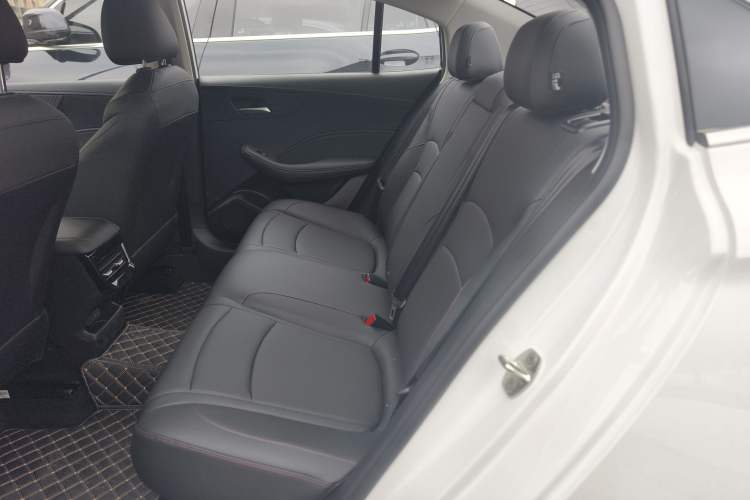 Used Roewe i5 2026 Model 1.5L CVT Luxury Version