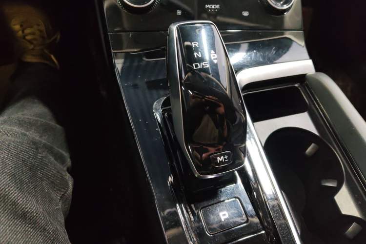 Used Bestune B70 2022 Third Generation 1.5T Automatic Enjoyment Version Gear Lever