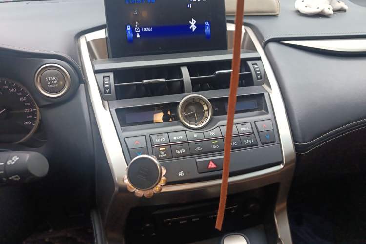 Used Lexus NX 2015 200T All-Wheel-Drive Fēngshàng Edition
