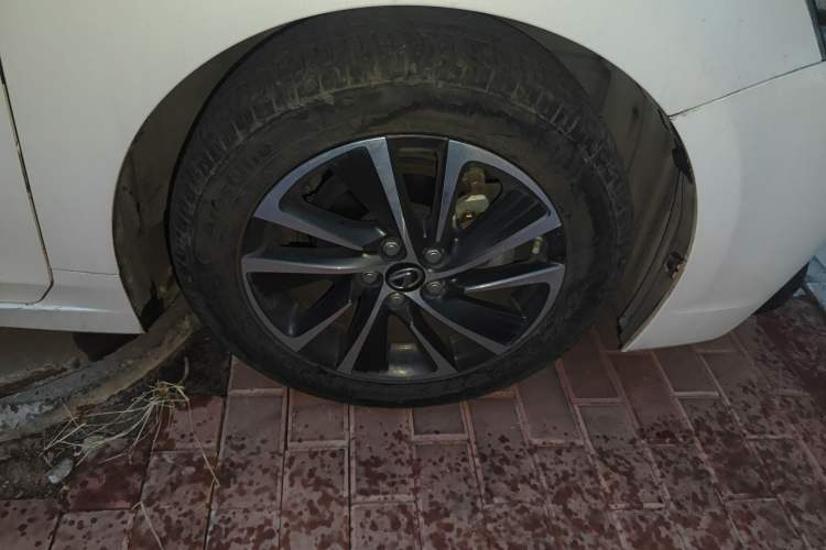 Used Lexus CT 2017 CT200h Elite Edition Monotone China VI Right Front Wheel Hub