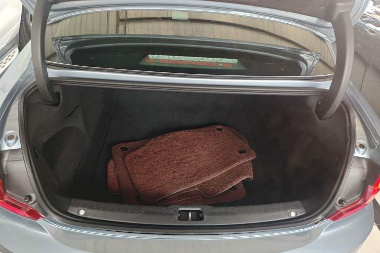 Used Volvo S90 2018 T4 Zhiyi Edition