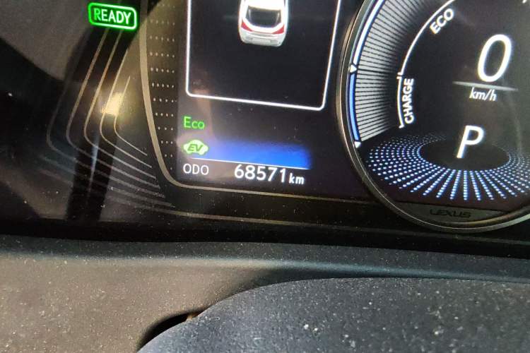 Used Lexus UX 2020 260h Explore-Cool Edition Odometer Close Up