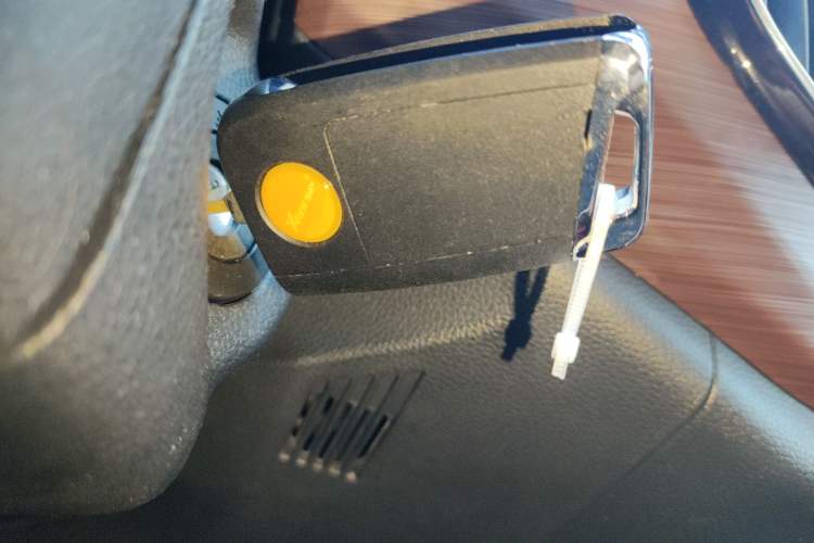 Used FAW Senya R7 2018 R7C 1.6L Manual Luxury Model