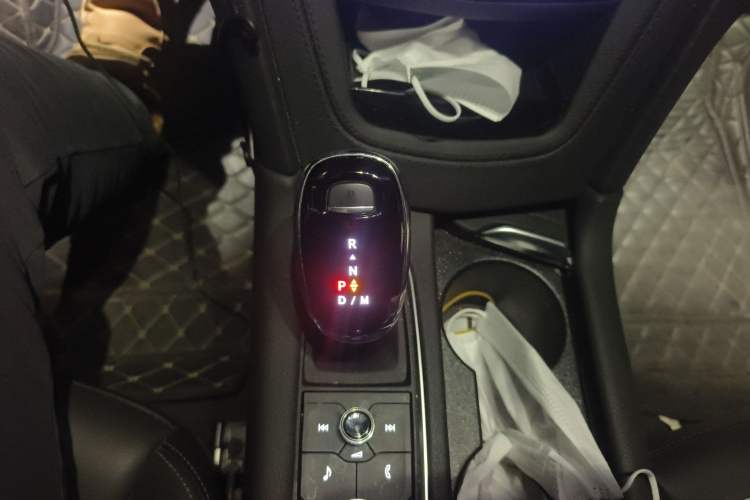 Used Cadillac XT6 2022 2.0T Six-Seater Four-Wheel-Drive Luxury Standard Edition
