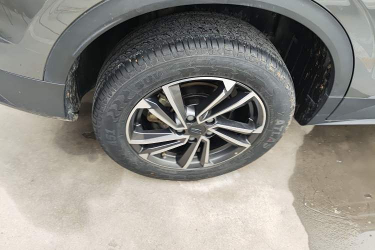 Used Geely Auto Coolray 2023 1.5T DCT Platinum Edition