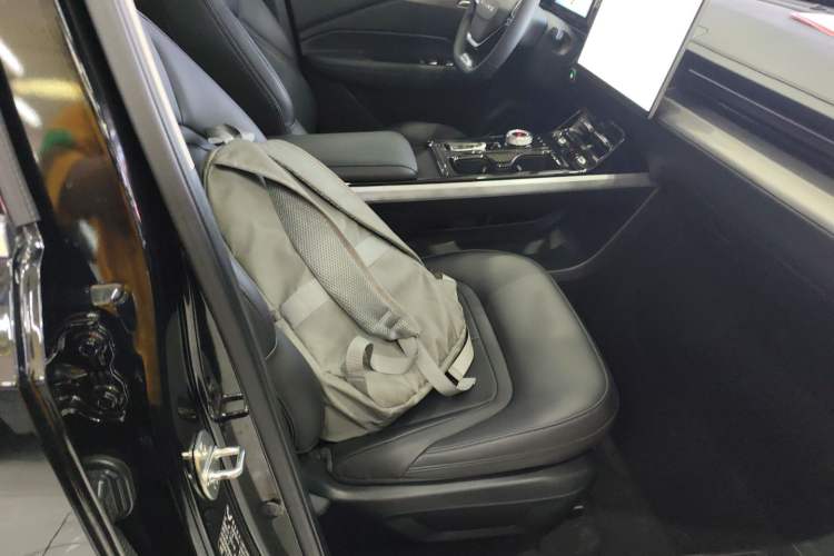 Used Wuling Xingguang 2023 150 Advanced Edition
