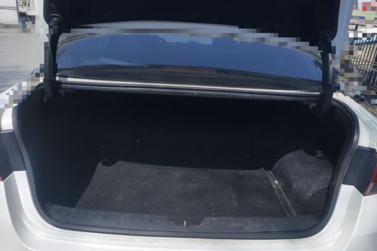 Used Kia K5 New Energy 2018 2.0L Smart Enjoyment Version Trunk