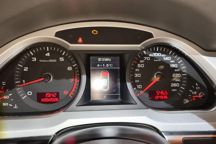 Used Audi A6L 2011 2.0 TFSI Automatic Standard Edition Instrument Cluster