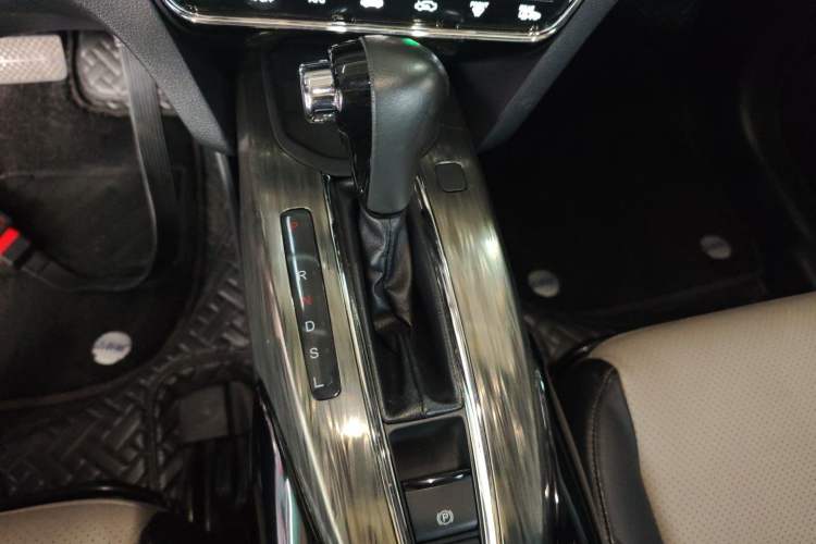 Used Honda XR-V 2015 1.8L VTi CVT Luxury Edition
