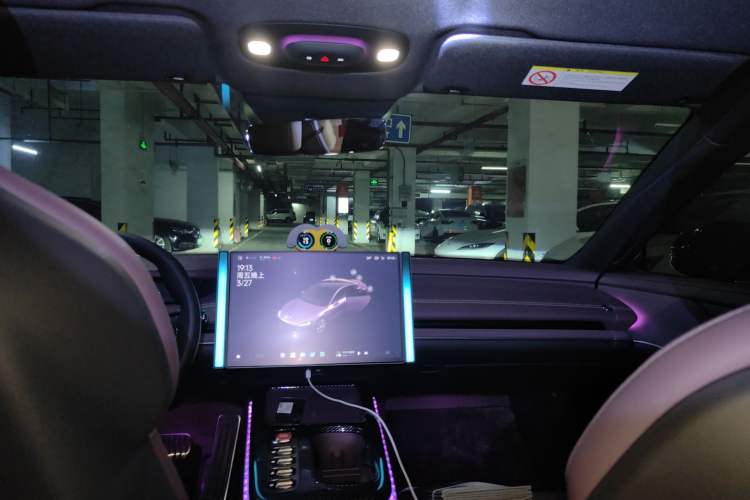 Used Xiaomi Auto SU7 2024 Rear-Drive Ultra-Long Range Advanced Pro-Level Intelligent Driving Version Headliner