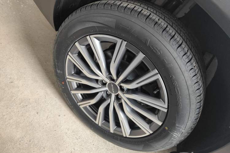 Used JETOUR X90 PLUS 2023 1.6TD DCT Flat-Platform + 5 Seats
