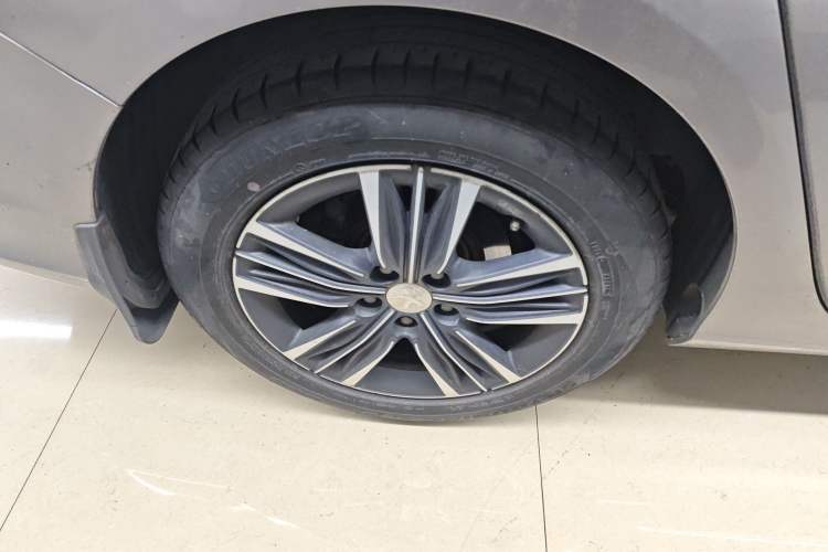 Used Peugeot 308 2016 1.6L Automatic Fashion Edition