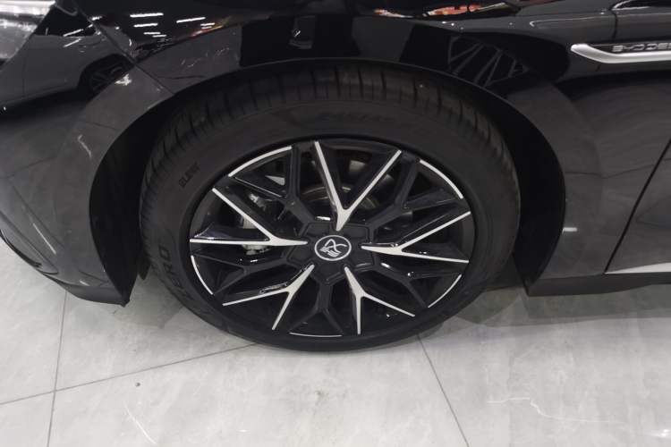 Used BYD Han 2025 DM-i 125KM Prestige Model
