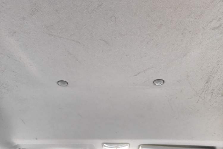 Used FORTHING Lingzhi 2014 V3 1.5L 7-Seater Luxury Model
