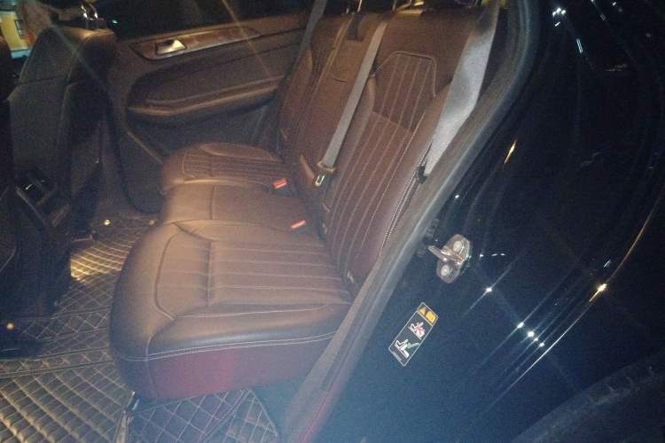 Used Mercedes-Benz GLE 2018 GLE 320 4MATIC Dynamic Edition Collector's Edition Left Rear Seat