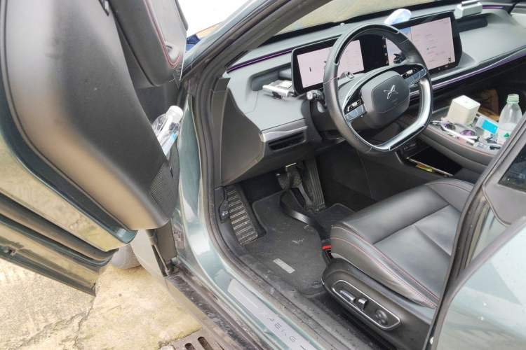 Used XPeng P7 2023 P7i 610 Pengyi Performance Edition Driver Seat