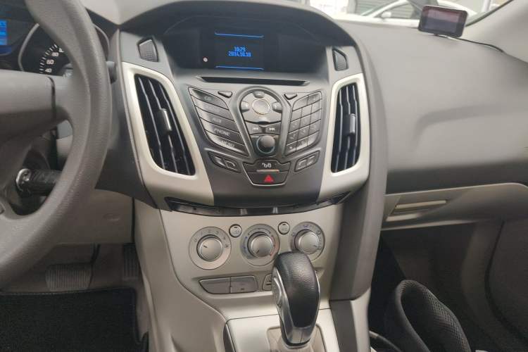 Used Ford Focus 2012 Sedan 1.6L Automatic Comfort Model