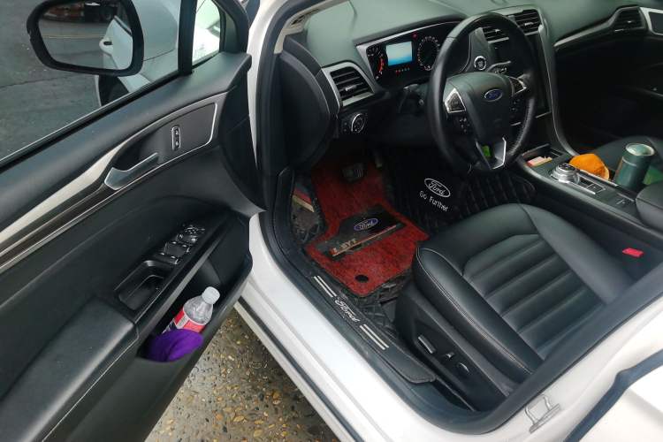 Used Ford Mondeo 2018 EcoBoost 180 Smart Control Fashion Model China V Standard Driver Seat