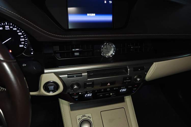 Used Lexus ES 2015 200 Elite Edition Audio And AC Panel