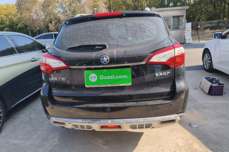 Used Venucia T70 2015 2.0L Manual RuiQu Version
