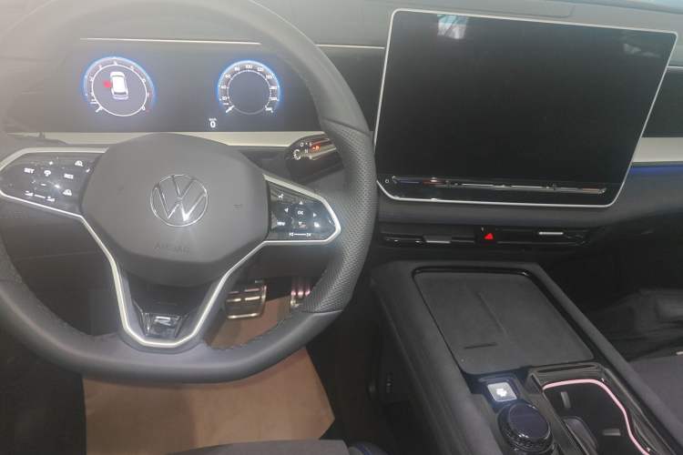 Used Volkswagen Teramont 2025 Tiguan Pro 450TSI Four-Wheel Drive Summit Edition