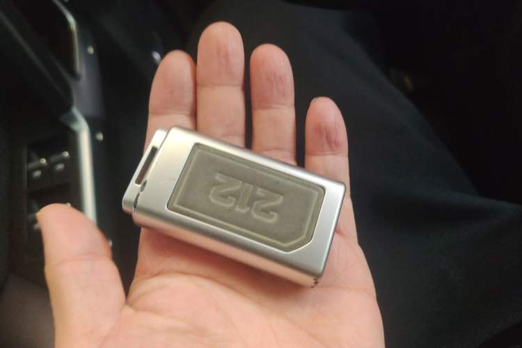 Used 212 T01 2024 2.0T Explorer