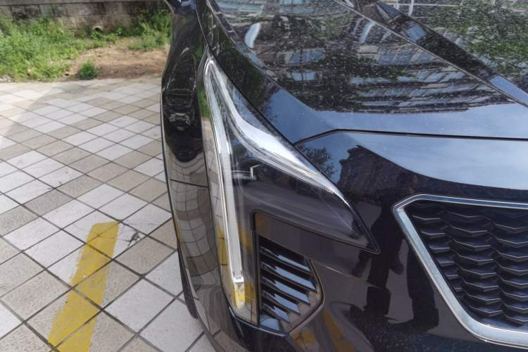 Used Cadillac XT4 2022 28T Four-Wheel Drive Platinum Edition