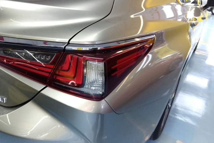 Used Lexus ES 2022 200 Excellence Edition