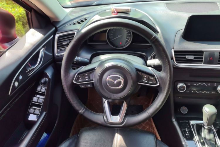 Used Mazda 3 Axela 2017 Sedan 2.0L Automatic Prestige Model China V Standard Steering Wheel
