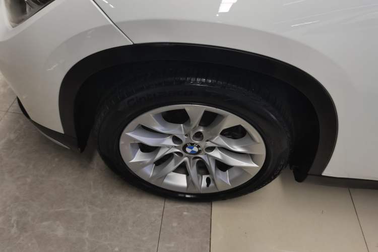 Used BMW X1 2014 sDrive18i Leading Model Exterior 4