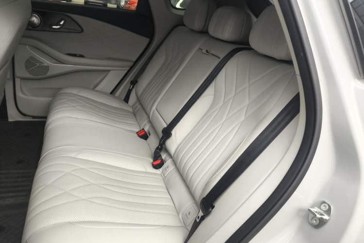 Used EXEED Stellar 2023 400T Four-Wheel Drive Luxury Edition Left Rear Seat