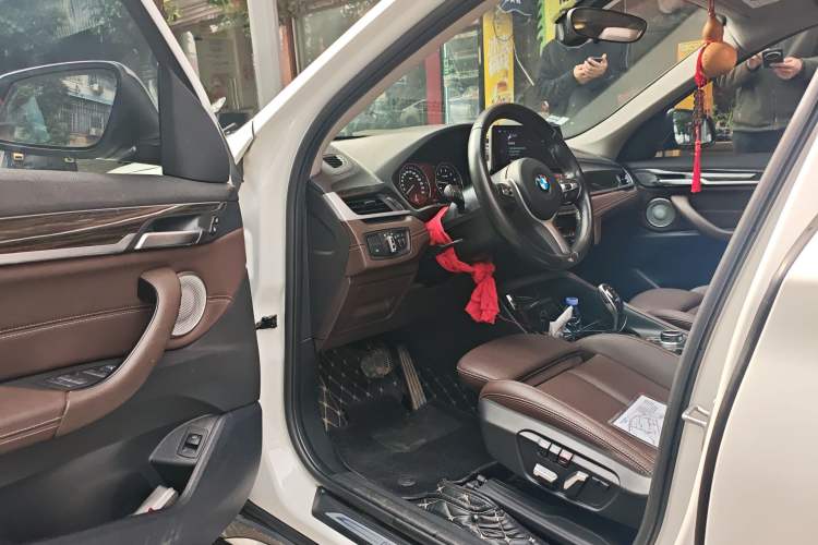 Used BMW X1 2022 xDrive25Li Luxury Model
