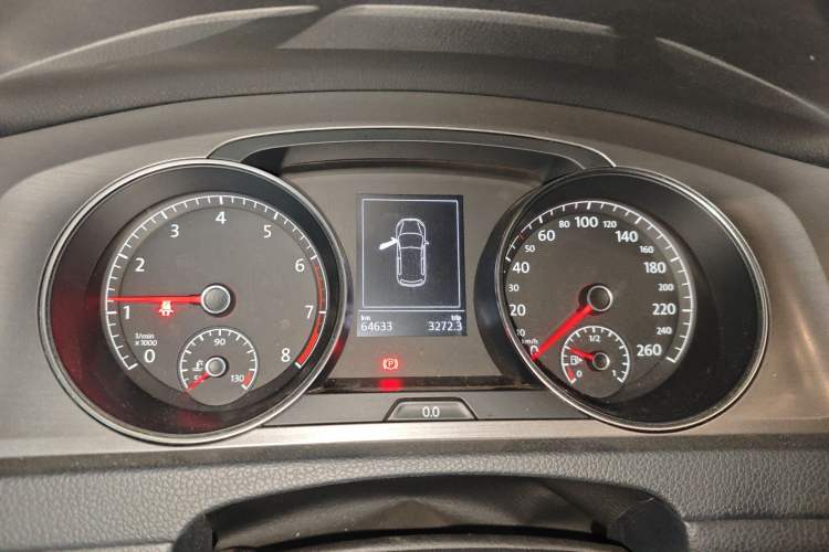 Used Volkswagen Golf 2015 1.6L Automatic Comfort Model Instrument Cluster