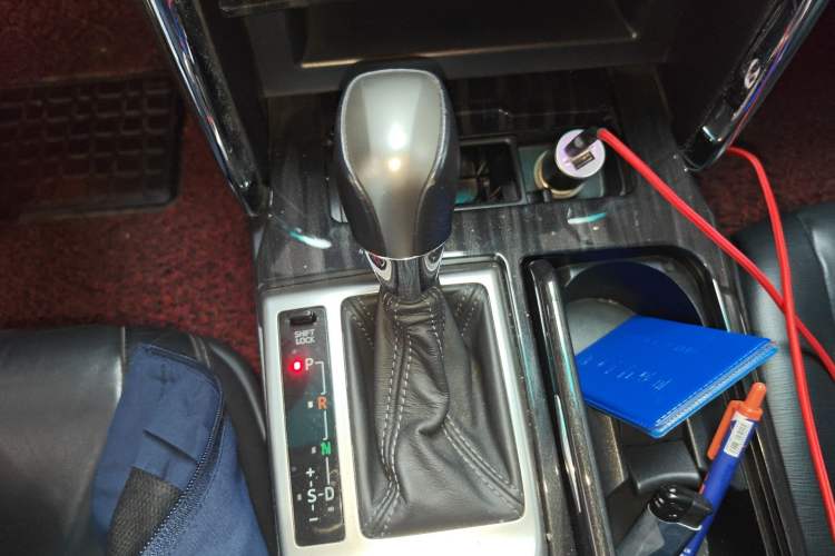 Used Toyota Reiz 2012 2.5V Fengdu Elite Stylish Edition Gear Lever