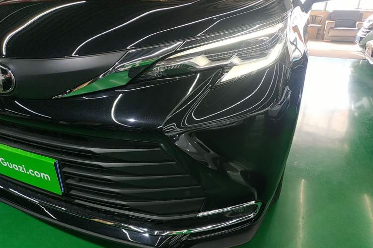 Used Toyota SIENNA 2024 2.5L Hybrid Comfort Edition Left Front Headlight