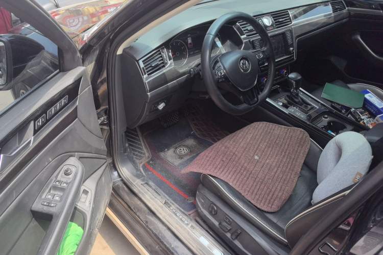 Used Volkswagen Phideon 2016 380TSI Two-Wheel-Drive Supreme Edition Driver Seat