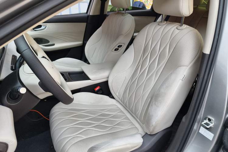 Used Roewe D7 2023 EV 510km Rear-Drive Flagship Edition Left Front Seat