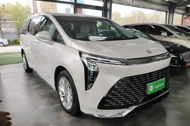 Used Buick Century 2023 2.0T Seven-Seater Yinshi Edition Front Right 45 Deg