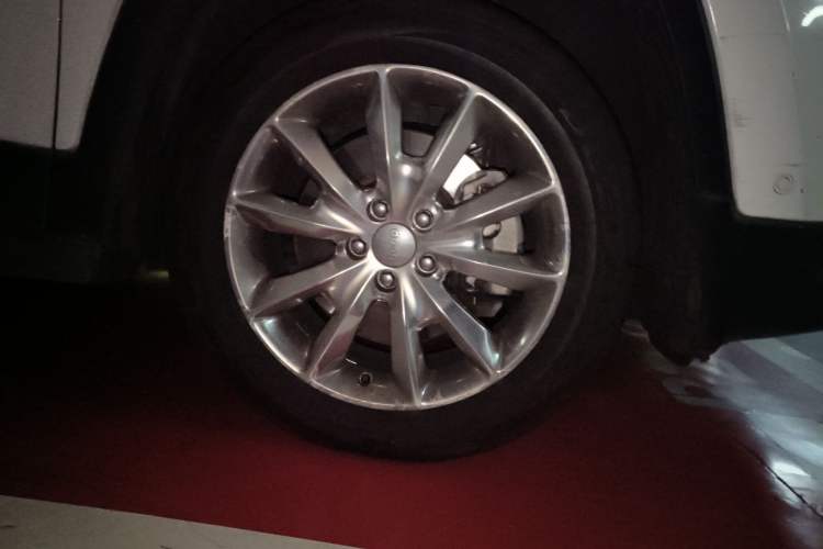 Used Jeep Cherokee 2014 2.4L Luxury Edition