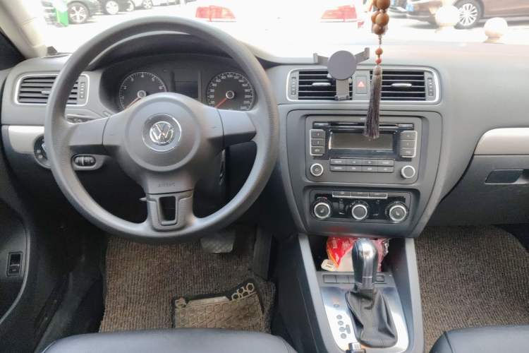 Used Volkswagen Sagitar 2012 1.6L Automatic Comfort Edition
