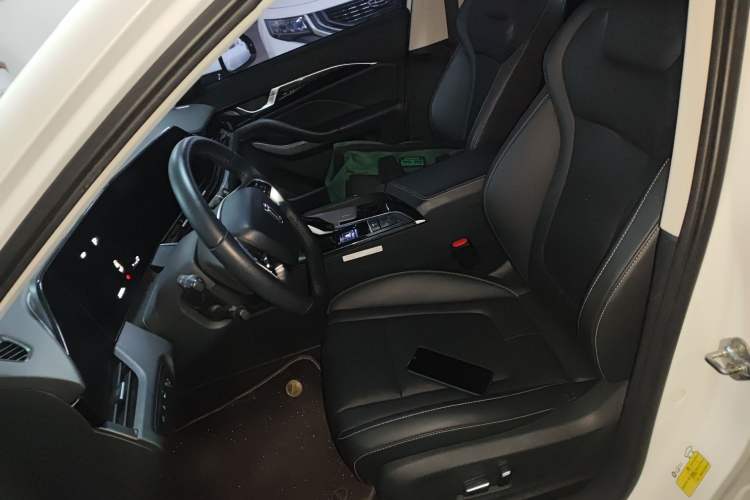 Used Bestune B70 2022 Third Generation 1.5T Automatic Enjoyment Version Left Front Seat