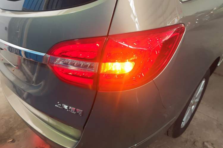 Used Buick GL8 2018 28T Luxury Model China VI Standard