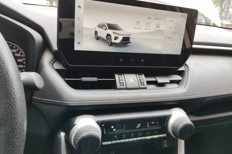 Used Toyota Wildlander 2023 2.0L CVT Two-Wheel Drive Leading Edition Audio And AC Panel