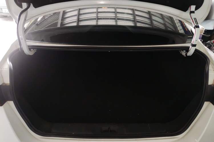 Used Nissan Sylphy 2025 1.6L CVT Genuine Edition Trunk