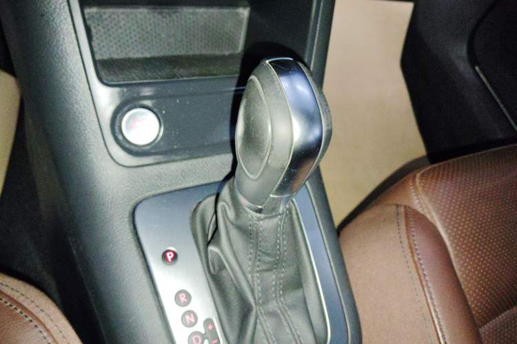 Used Volkswagen Tiguan 2015 1.8TSI Automatic Two-Wheel Drive Luxury Model