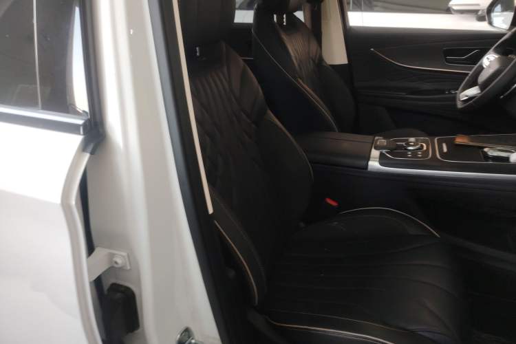 Used Chery Tiggo 9 2023 2.0T Dual-Clutch Two-Wheel Drive Leading Edition 5 Seats
