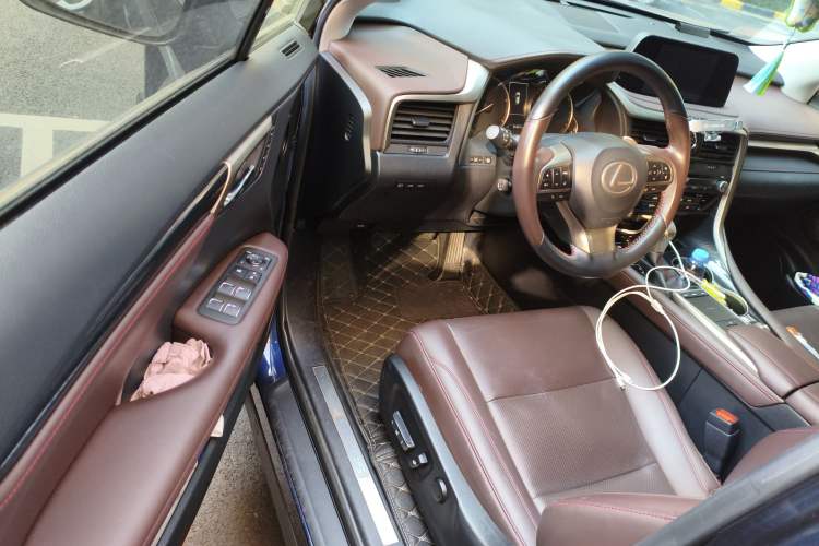 Used Lexus RX 2020 Revised Version 300 Two-Wheel Drive Comfort Edition
