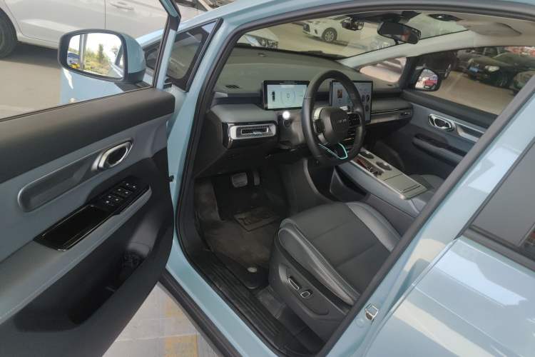 Used AION Y 2023 Plus 510 Smart Edition
