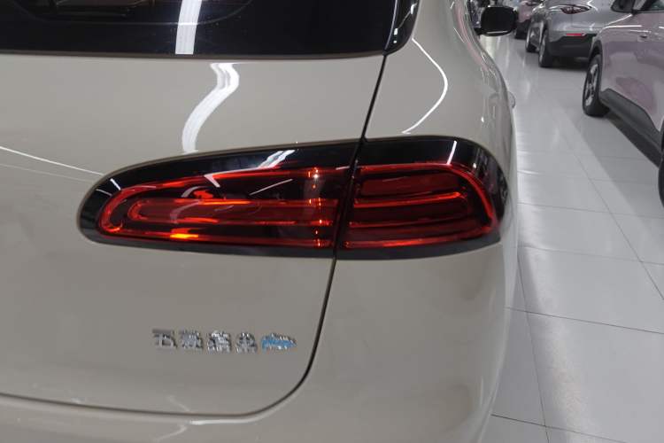 Used Wuling Bingo PLUS 2024 401 km Range 5-Seater Version
