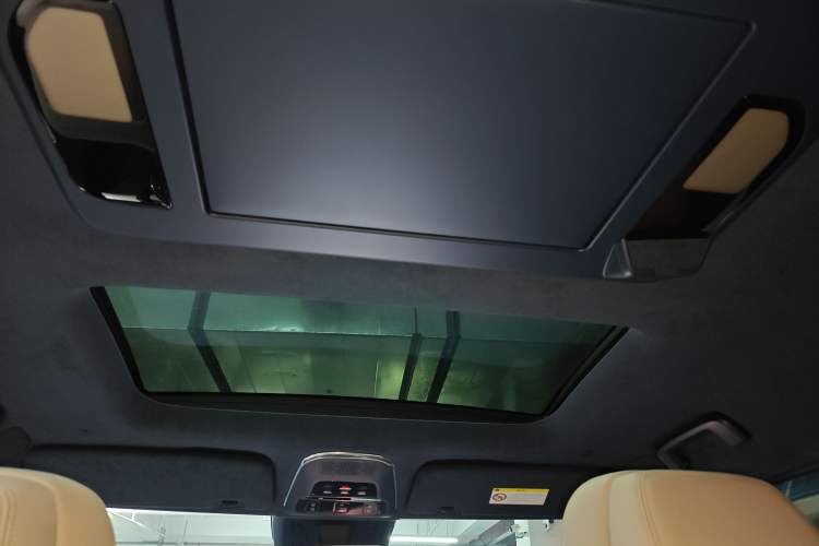 Used Zeekr 009 2024 Six-Seat Executive Version 4WD 108 kWh